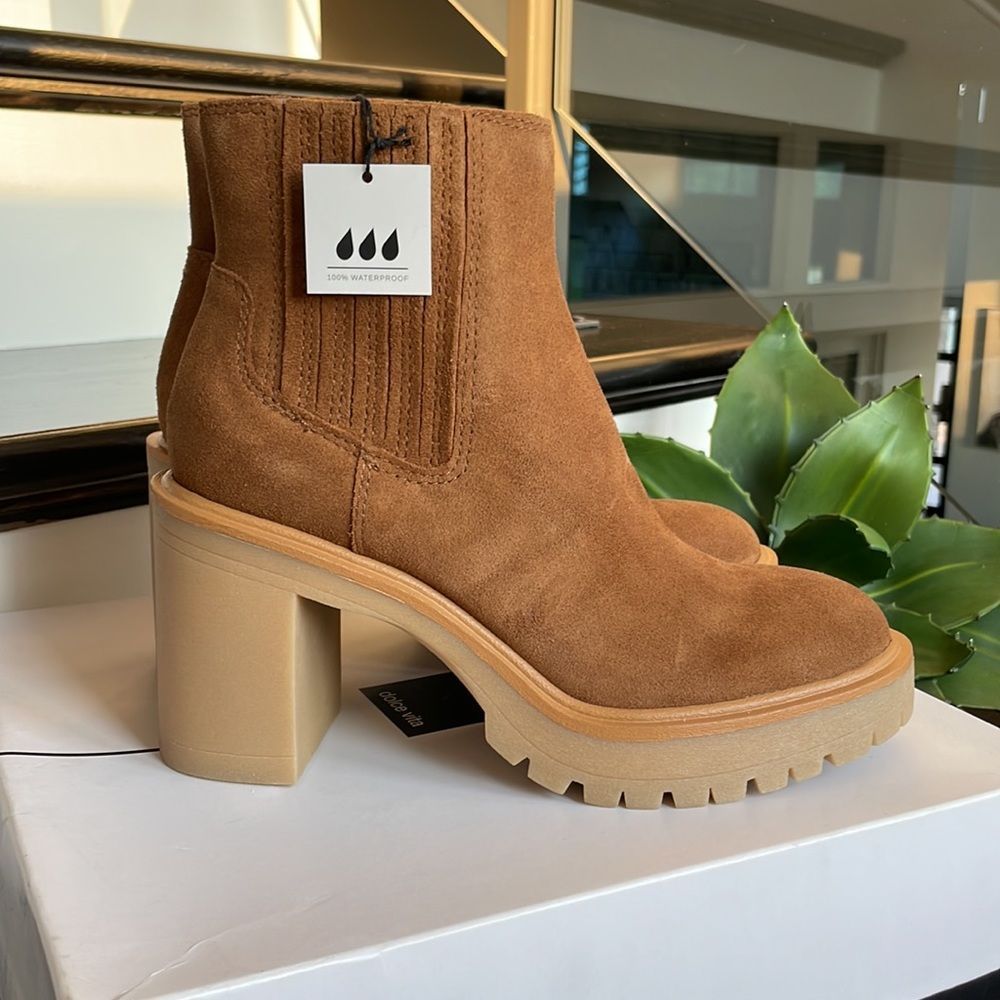 Dolce Vita Caster H2O Waterproof Boots- Camel
With box size 7.5